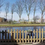 Logeren Op Dijk43 Konukevi 4*