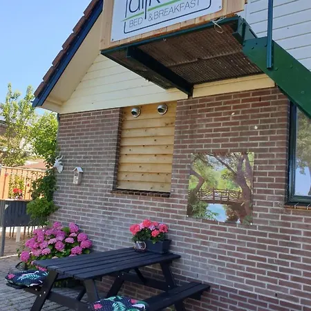 Logeren Op Dijk43 Maison d'hôtes 3*