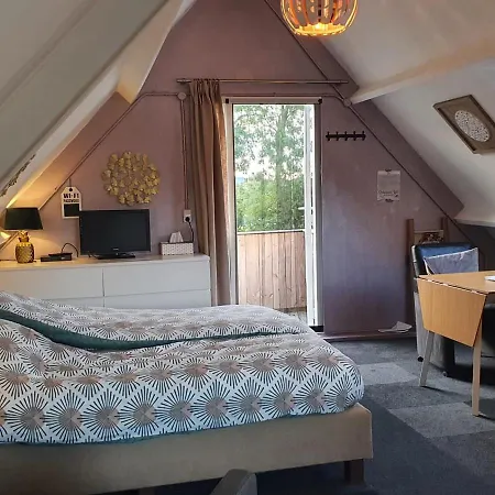 Logeren Op Dijk43 * Broek op Langedijk