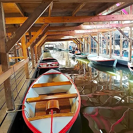 Logeren Op Dijk43 بيت ضيافة