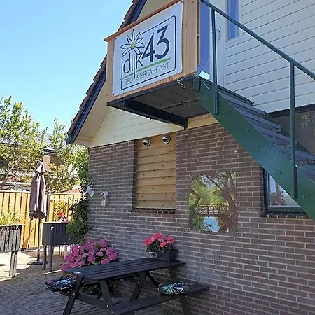 Logeren Op Dijk43 بيت ضيافة 3*