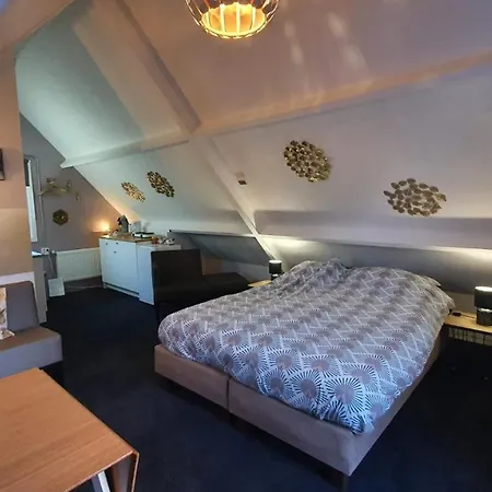 Logeren Op Dijk43 * Broek op Langedijk